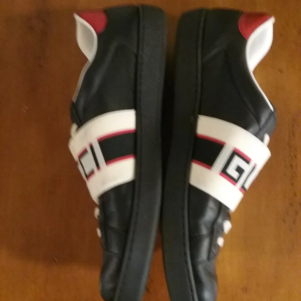 Authentic Men's Gucci Ace Stripe Leather Sneakers - Picture 5 of 7